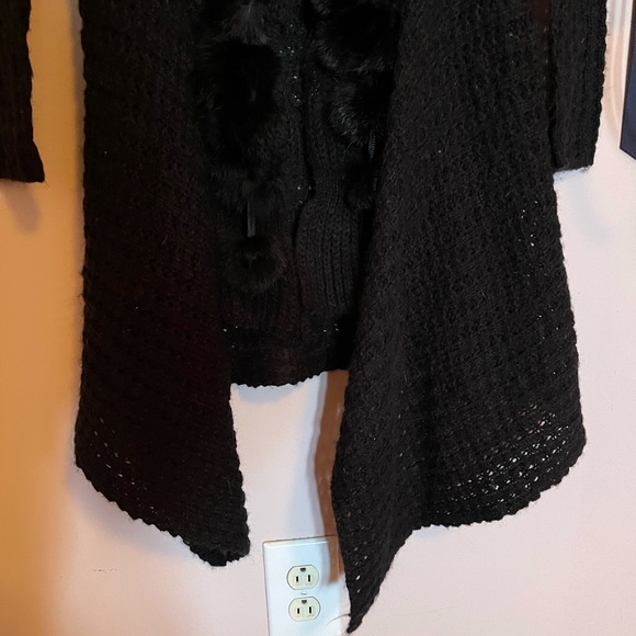 Black Sweater - Picture 5 of 5